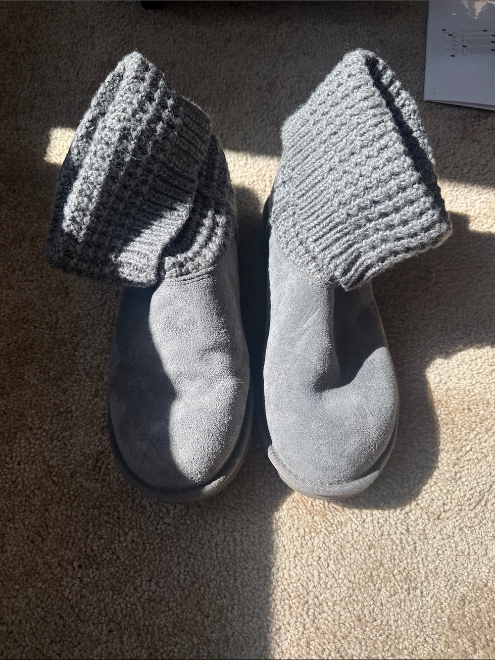 Ugh Women’s Grey Knit Cuff Suede Slip-On Boots
